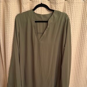 Green Relaxed Blouse with Mandarin Collar